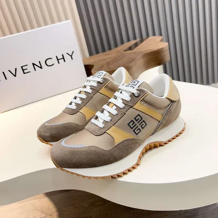 ジバンシィ スニーカー