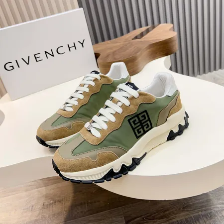 ジバンシィ スニーカー