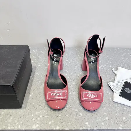 ヴェルサーチ サンダル