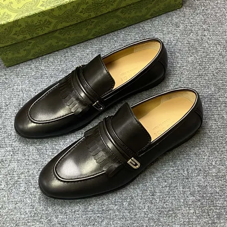 グッチ ビジネスシューズ