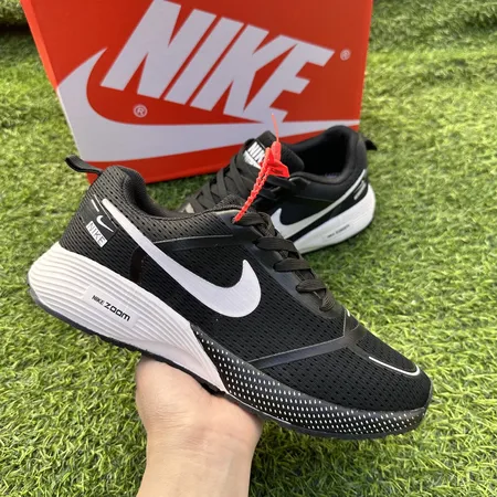 ナイキ スニーカー