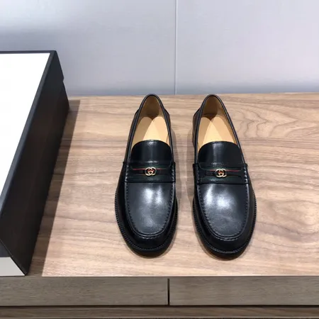 グッチ ビジネスシューズ