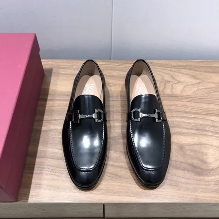 フェラガモ ビジネスシューズ