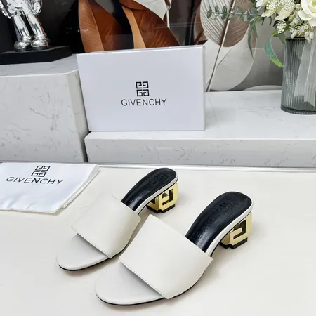 ジバンシィ スリッパ