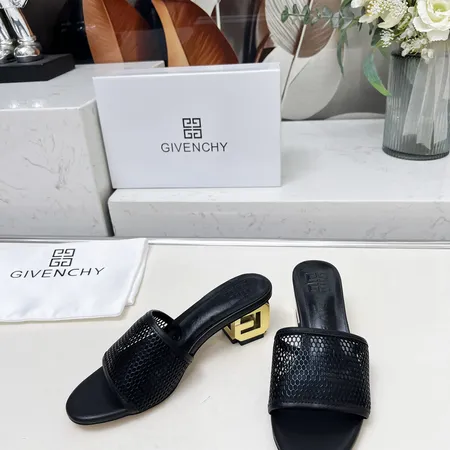 ジバンシィ スリッパ