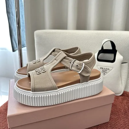 ミュウミュウ サンダル