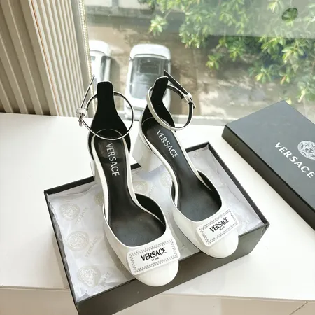 ヴェルサーチ サンダル