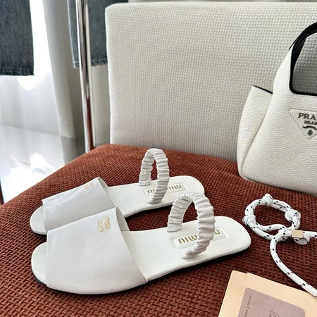 ミュウミュウ サンダル