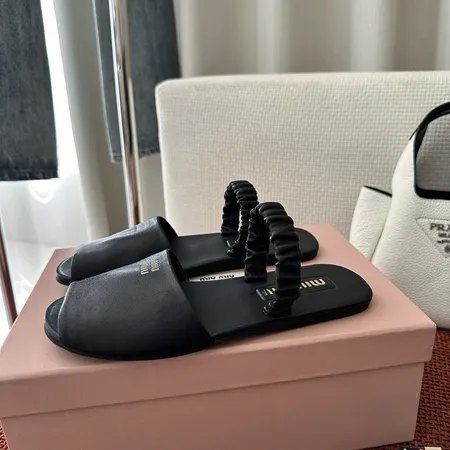 ミュウミュウ サンダル