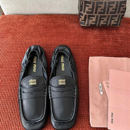 ミュウミュウ ビジネスシューズ