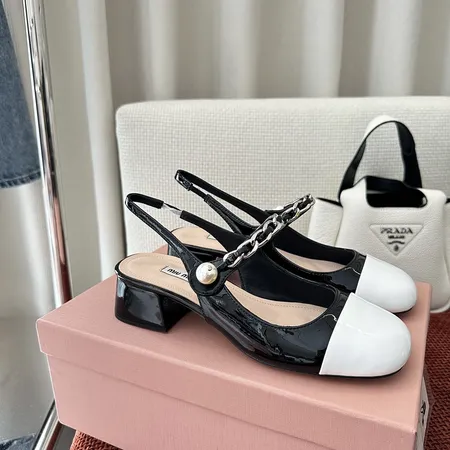 ミュウミュウ サンダル