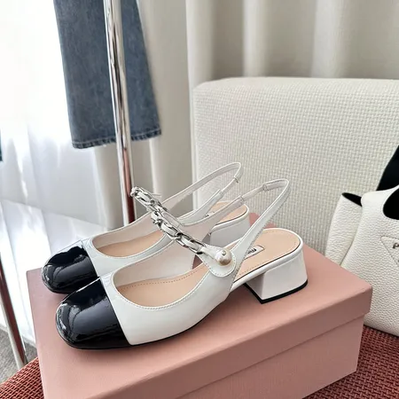 ミュウミュウ サンダル