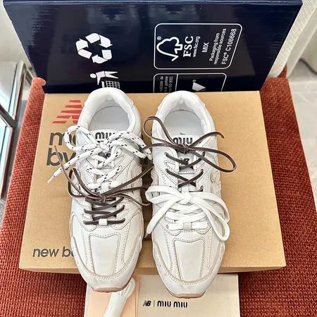 ミュウミュウ スニーカー