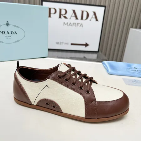 プラダ カジュアルシューズ