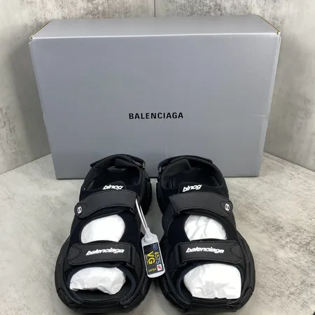 バレンシアガ サンダル