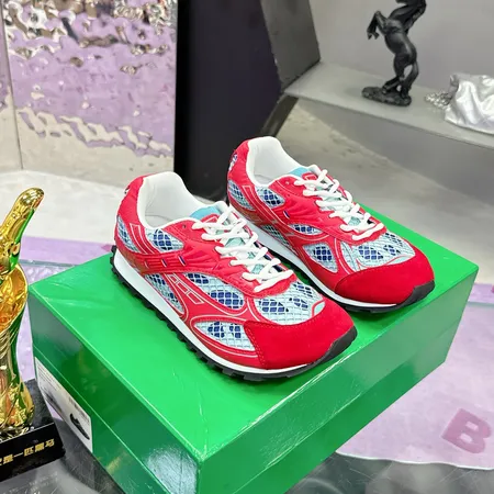 ボッテガ ヴェネタ スニーカー