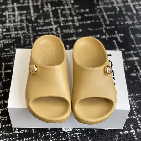 ロエベ スリッパ