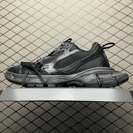 バレンシアガ スニーカー