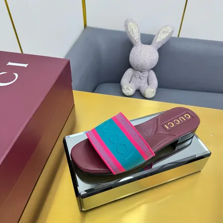 グッチ スリッパ