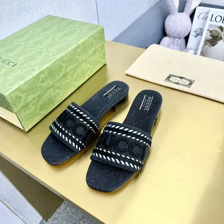 グッチ スリッパ