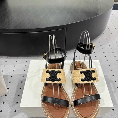 セリーヌ サンダル