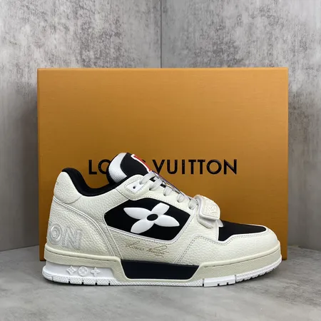 ルイヴィトン カジュアルシューズ