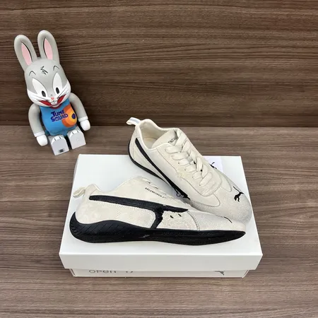 バレンシアガ カジュアルシューズ