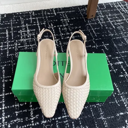 ボッテガ ヴェネタ サンダル