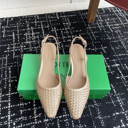 ボッテガ ヴェネタ サンダル