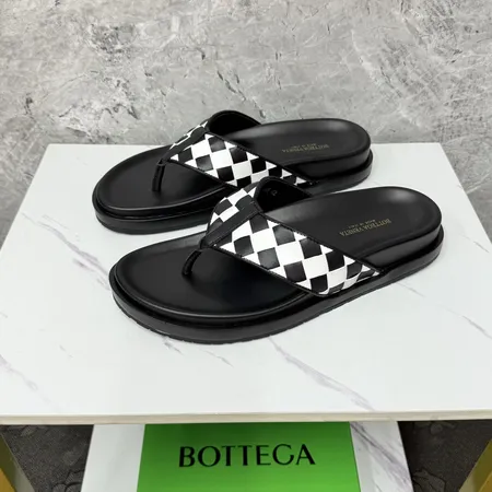 ボッテガ ヴェネタ スリッパ