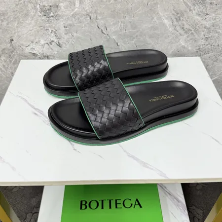 ボッテガ ヴェネタ スリッパ