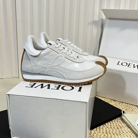 ロエベ カジュアルシューズ