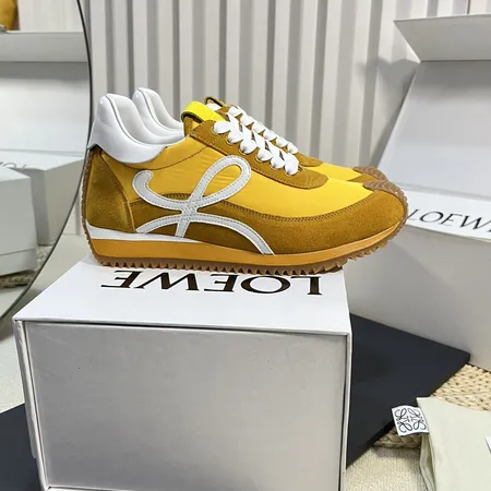 ロエベ カジュアルシューズ