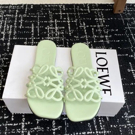ロエベ スリッパ