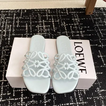 ロエベ スリッパ