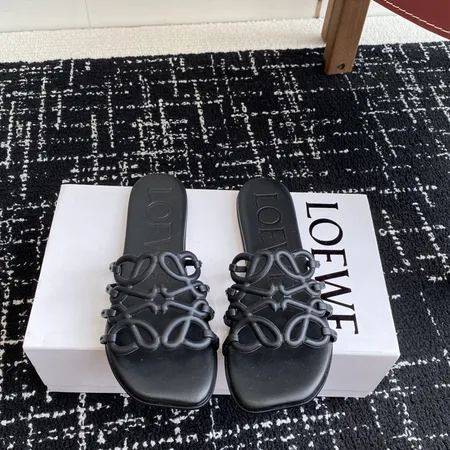 ロエベ スリッパ