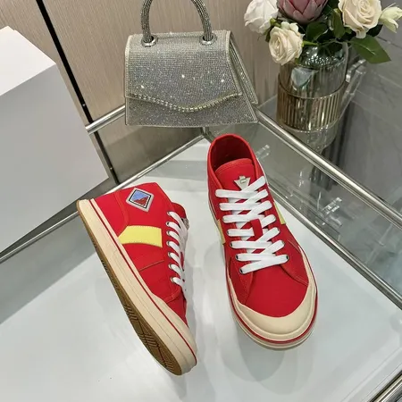 ボッテガ ヴェネタ カジュアルシューズ