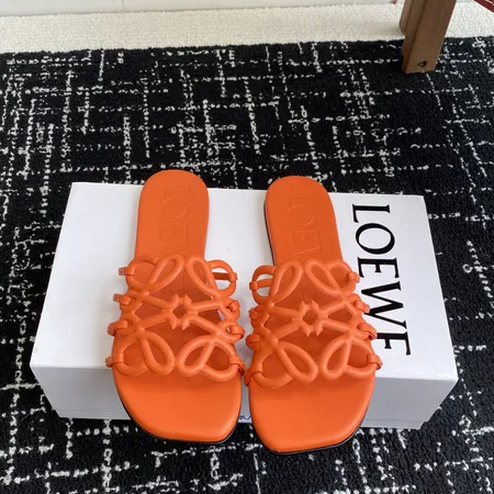 ロエベ スリッパ