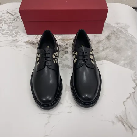 ヴァレンティノ ビジネスシューズ