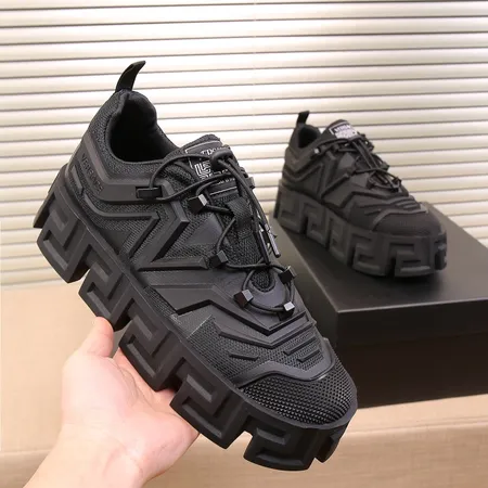 ヴェルサーチ カジュアルシューズ