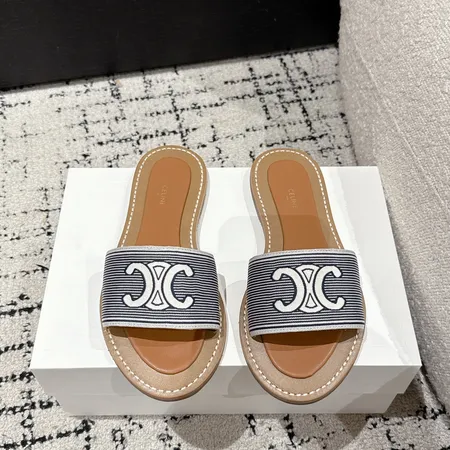 セリーヌ スリッパ