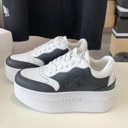 セリーヌ カジュアルシューズ