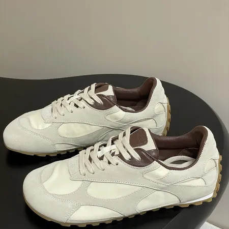 ボッテガ ヴェネタ カジュアルシューズ