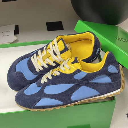 ボッテガ ヴェネタ カジュアルシューズ