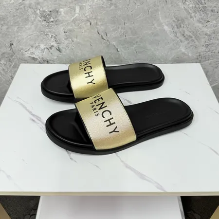 ジバンシィ スリッパ