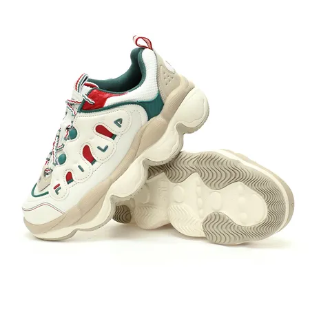 フィラ スニーカー