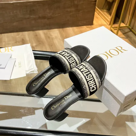 ディオール スリッパ