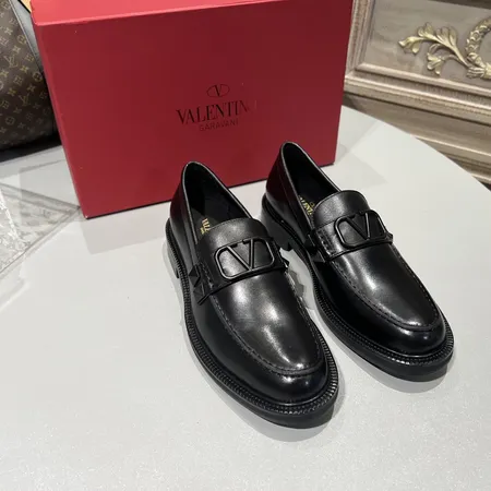 ヴァレンティノ ビジネスシューズ