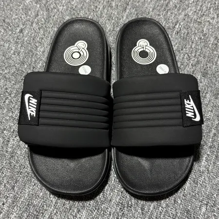 ナイキ スリッパ