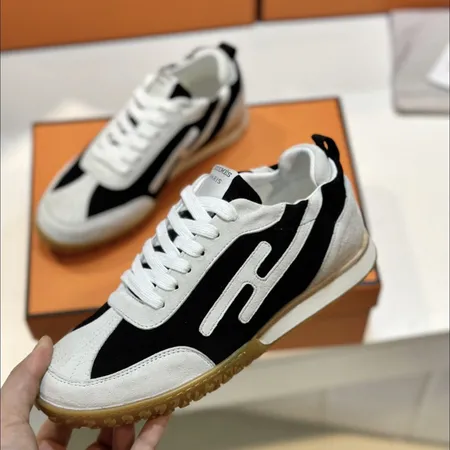 エルメス スニーカー